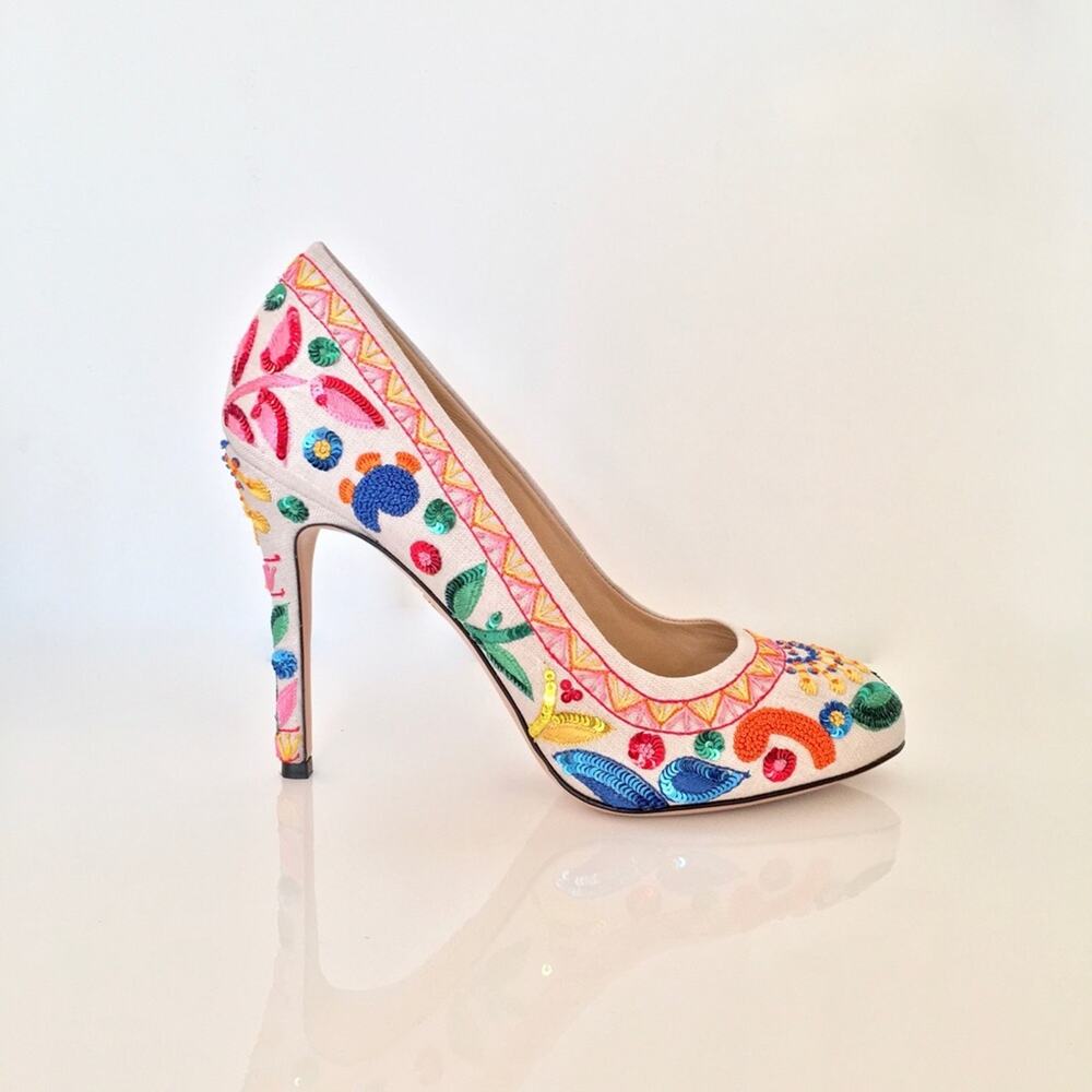 NIB Charlotte Olympia Celebration Jennifer Pumps Gold Embellished Archive 38.5